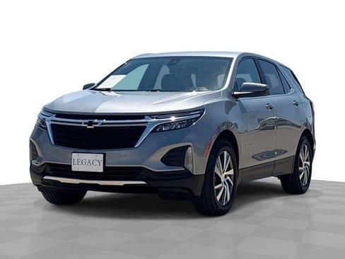 Used 2023 Chevrolet Equinox LT FWD image 1