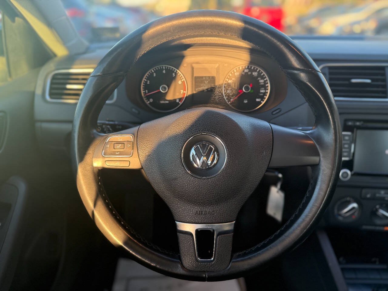 Used 2012 Volkswagen Jetta SE FWD image 16