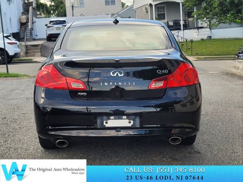 Used 2015 INFINITI Q40 AWD w/ Navigation Package image 5