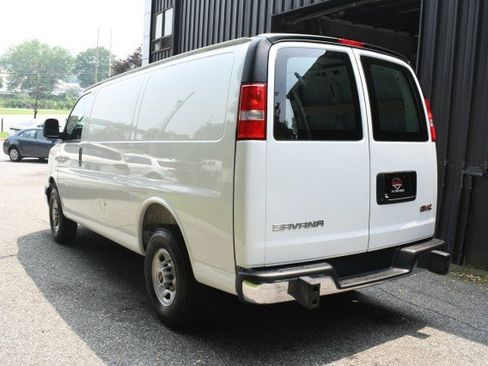 Used 2025 GMC Savana 2500 w/ Driver Convenience Package RWD image 7