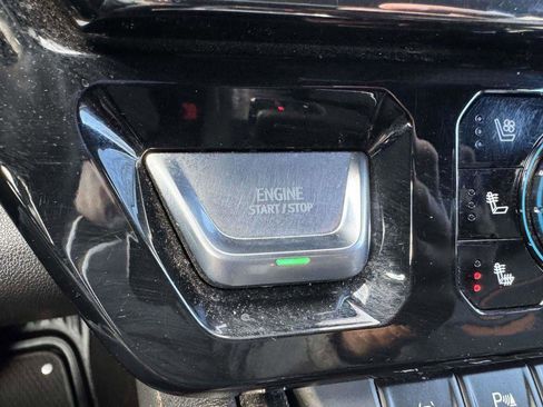 Used 2023 GMC Sierra 1500 AT4 w/ AT4 Premium Package image 32