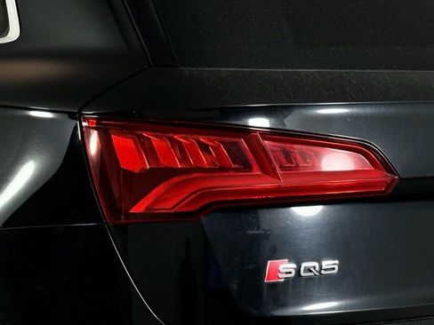 Used 2018 Audi SQ5 Premium Plus w/ Navigation Package image 16