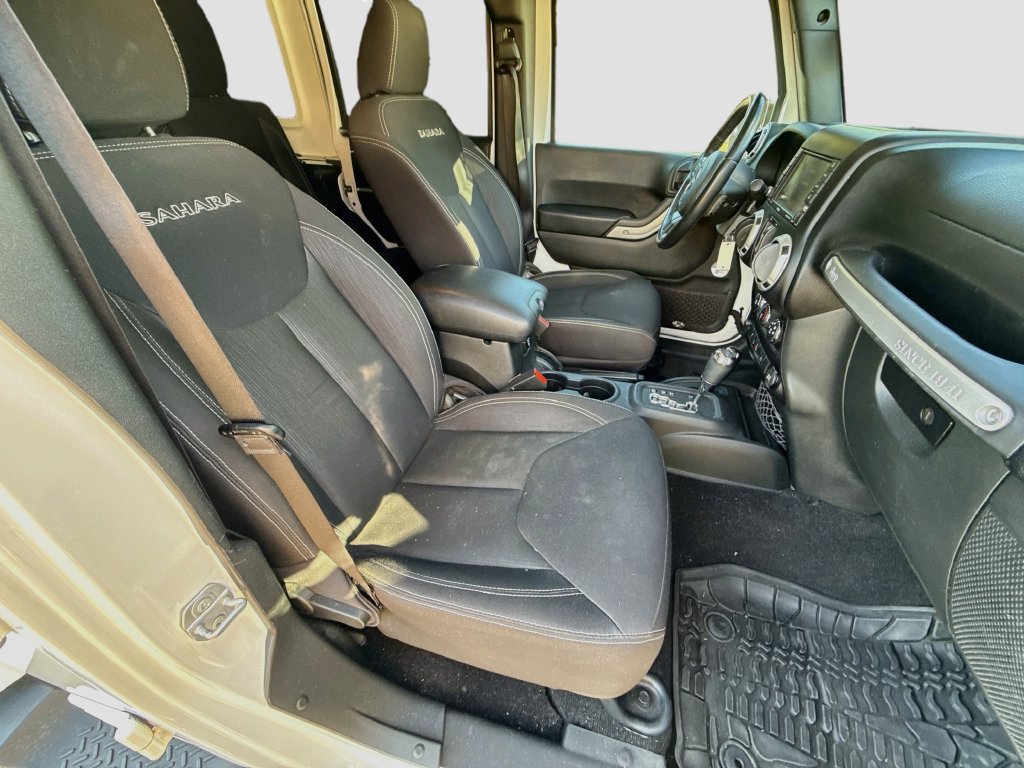 Used 2016 Jeep Wrangler Unlimited Sahara w/ Trailer Tow Group AWD/4WD image 29