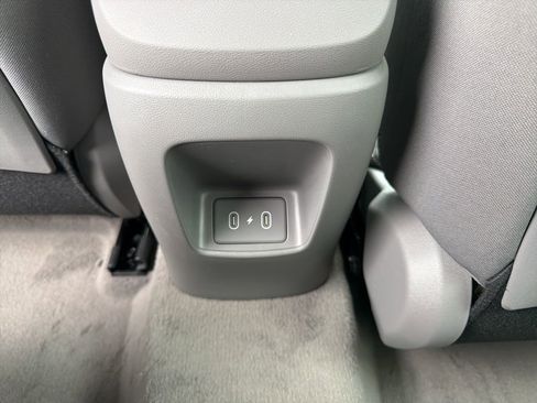 New 2026 Hyundai Elantra Sport FWD image 13