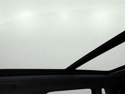 Used 2021 Jeep Compass Limited w/ Sun and Sound Group image 32