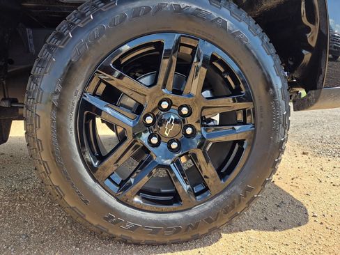 Used 2026 Chevrolet Silverado 1500 RST w/ RST Select Package RWD image 10