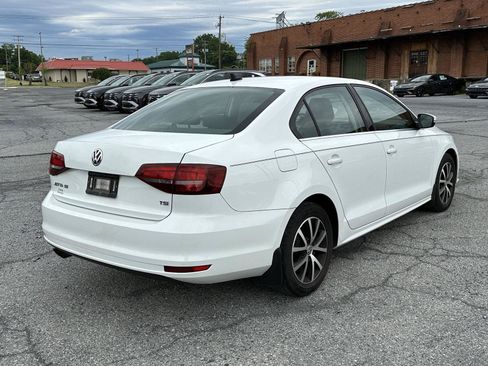Used 2017 Volkswagen Jetta SE FWD image 8