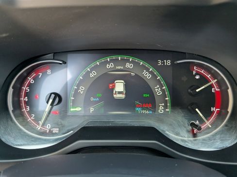 Used 2025 Toyota RAV4 LE FWD image 19