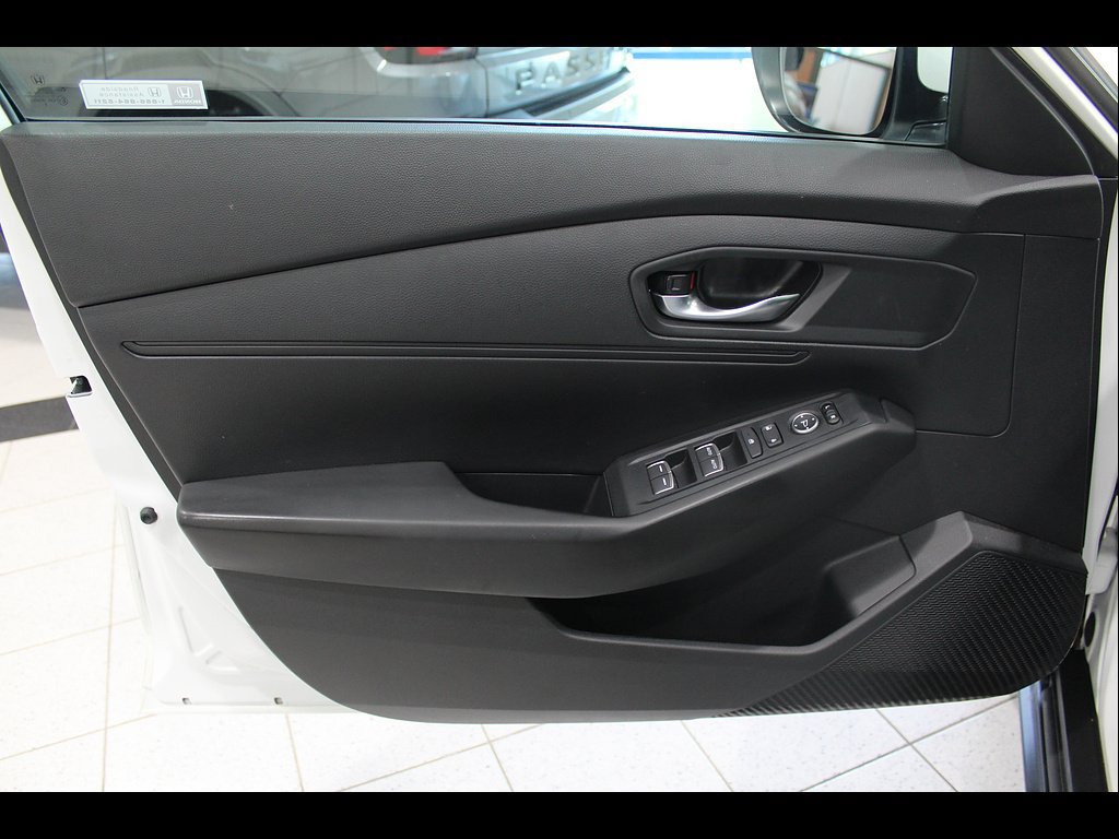 Certified 2023 Honda Accord LX image 15