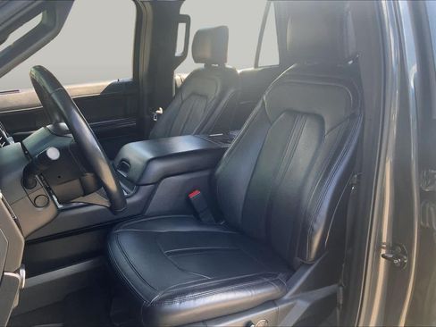 Used 2020 Ford Expedition Limited w/ Special Edition Package AWD/4WD image 8