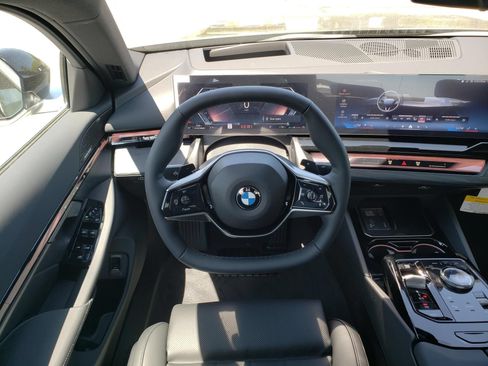 New 2027 BMW 530i xDrive w/ Premium Package AWD/4WD image 14