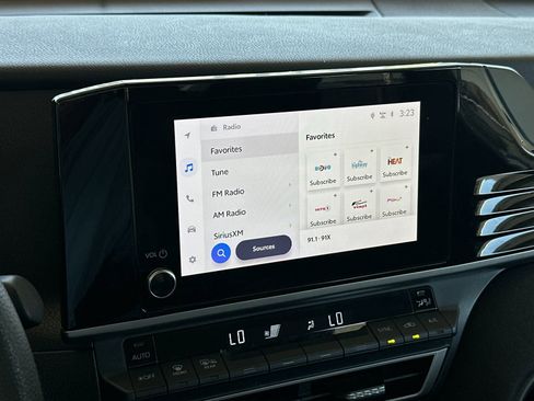 Used 2025 Toyota Camry LE image 15