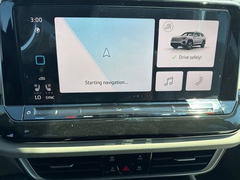 New 2026 Volkswagen Atlas SE image 28