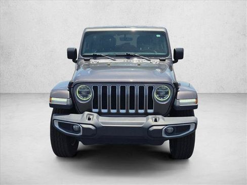 Used 2018 Jeep Wrangler Unlimited Sahara AWD/4WD image 2