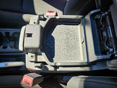 Used 2018 Jeep Wrangler Unlimited Rubicon w/ LED Lighting Group image 25