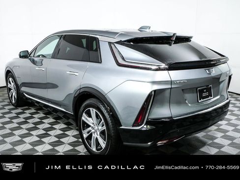 Certified 2024 Cadillac Lyriq Tech RWD image 28