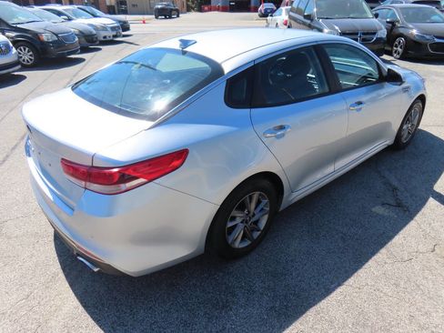 Used 2020 Kia Optima LX FWD image 24