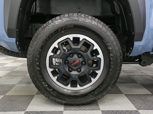 Used 2026 Toyota Tacoma TRD Off-Road AWD/4WD image 17