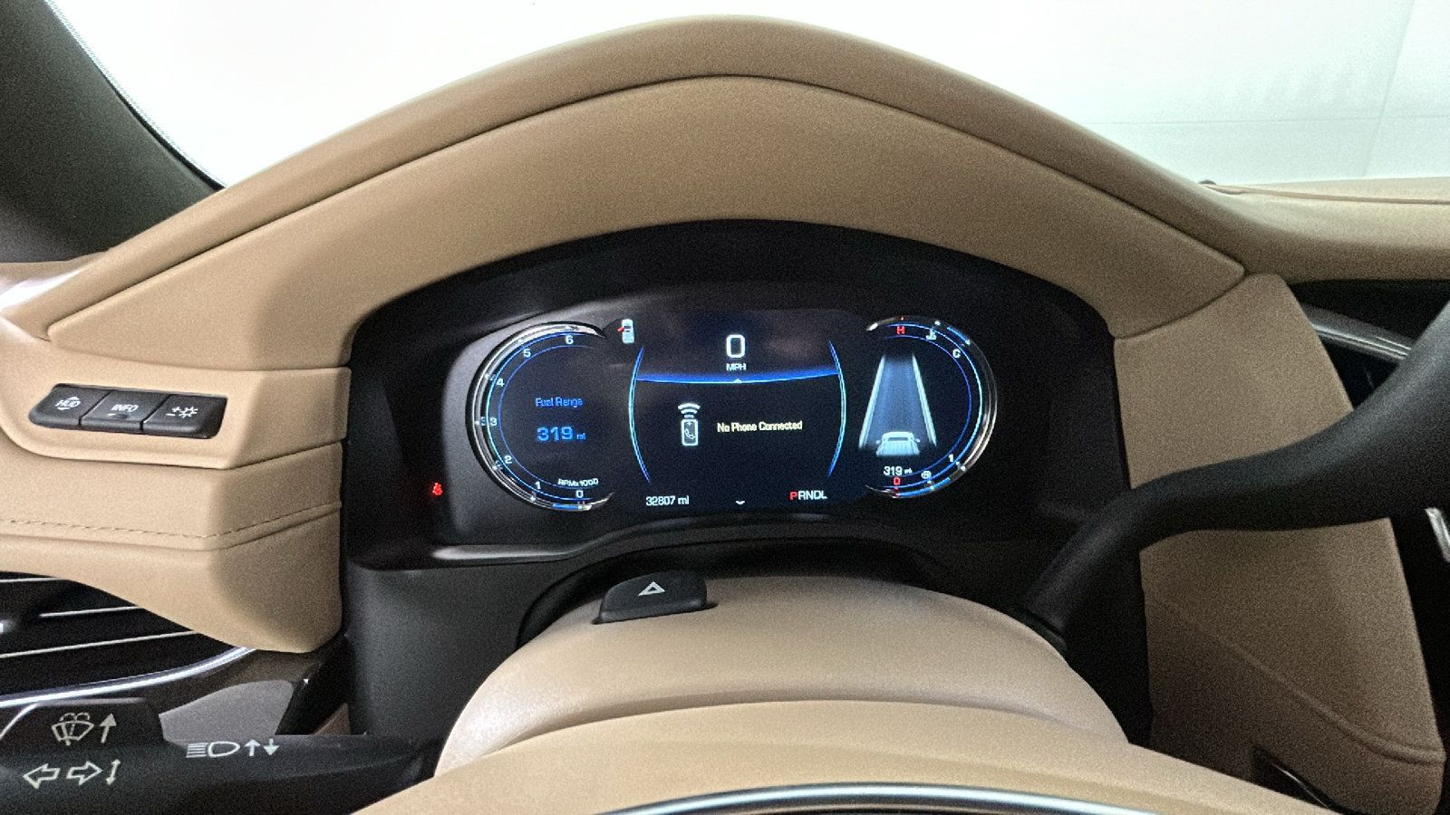 Used 2019 Cadillac Escalade Platinum RWD image 21
