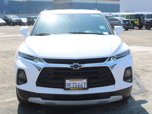 Used 2022 Chevrolet Blazer LT FWD image 2