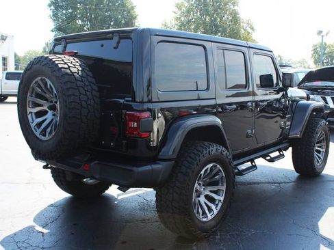 Used 2024 Jeep Wrangler Sahara image 14