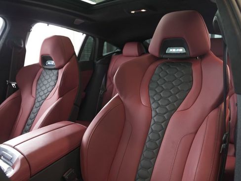 Used 2024 BMW X6 M Competition w/ Executive Package image 31