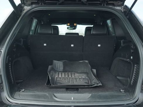 Used 2020 Jeep Grand Cherokee Altitude image 17