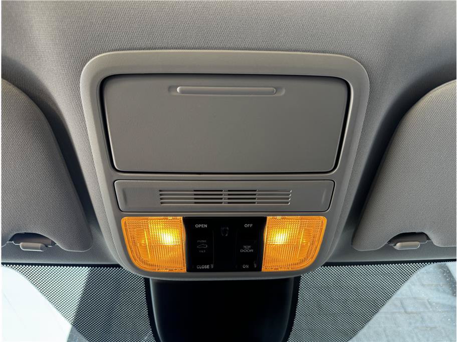 Used 2025 Honda Odyssey EX-L image 29