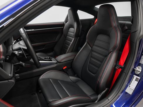 Used 2024 Porsche 911 Carrera 4S image 52