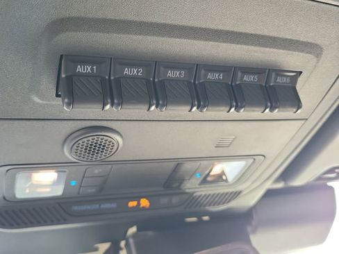 New 2025 Ford Bronco Raptor w/ Interior Carbon Fiber Pack AWD/4WD image 15