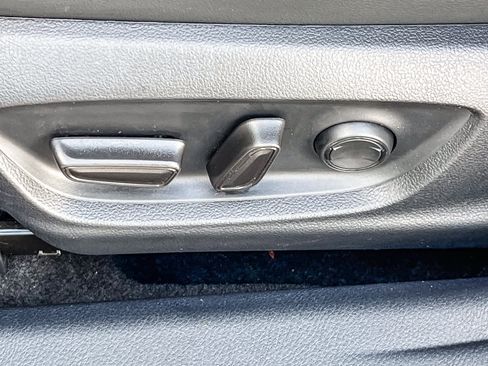 Used 2024 Toyota Camry XLE image 18