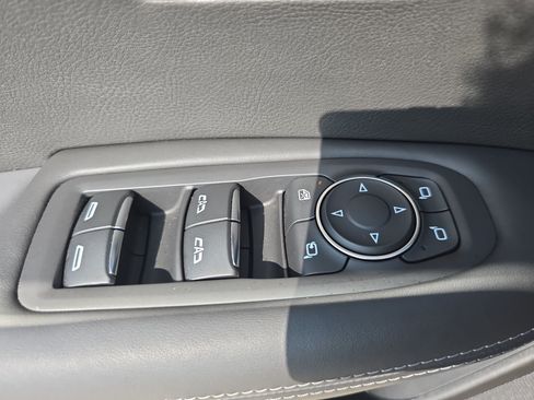 Used 2024 Cadillac XT6 Premium Luxury w/ Platinum Package FWD image 29