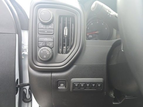 Used 2026 Chevrolet Silverado 2500 W/T w/ WT Convenience Package image 12
