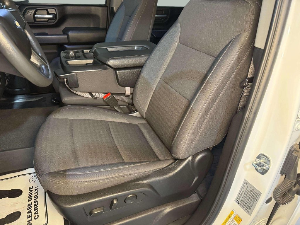 Used 2024 Chevrolet Silverado 2500 Custom AWD/4WD image 6