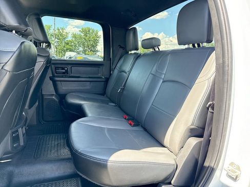 Used 2024 RAM 3500 Tradesman w/ Chrome Appearance Group AWD/4WD image 22