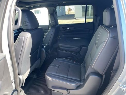 New 2026 Chevrolet Traverse High Country w/ LPO, Floor Liner Package image 16