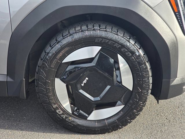 Certified 2024 Kia EV9 Wind AWD/4WD image 11