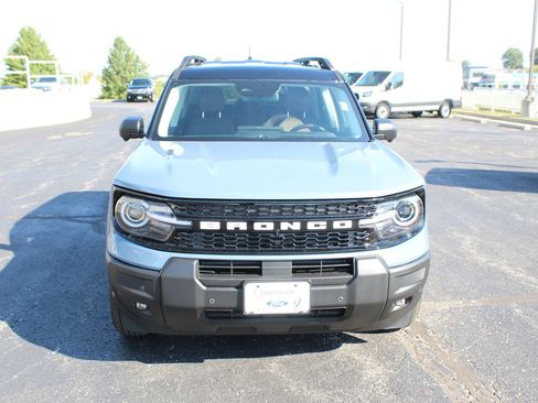 New 2025 Ford Bronco Sport Outer Banks w/ Outer Banks Tech Package+ image 8