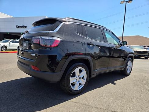 Used 2022 Jeep Compass Latitude FWD image 6