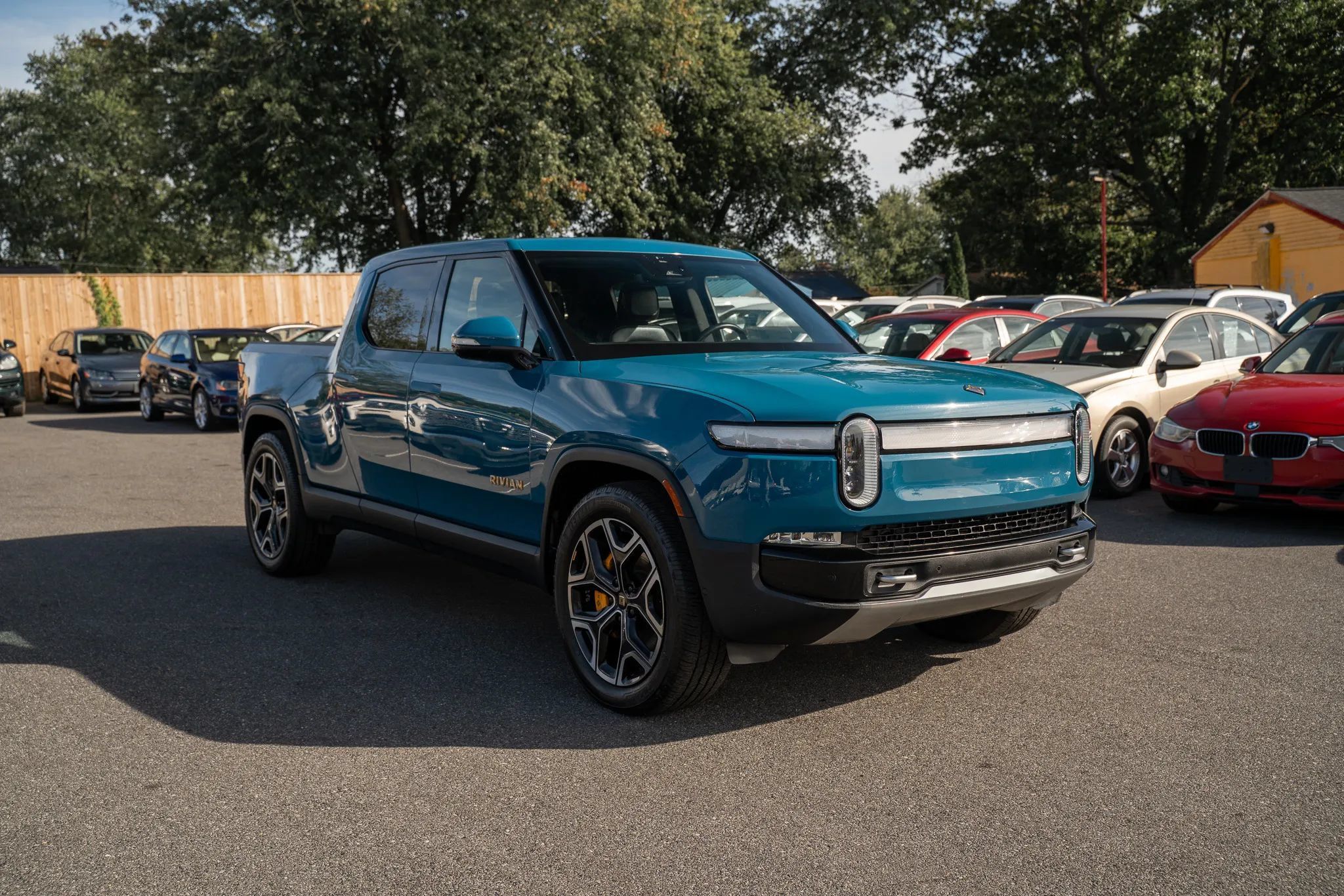 Used 2022 Rivian R1T Adventure AWD/4WD image 4