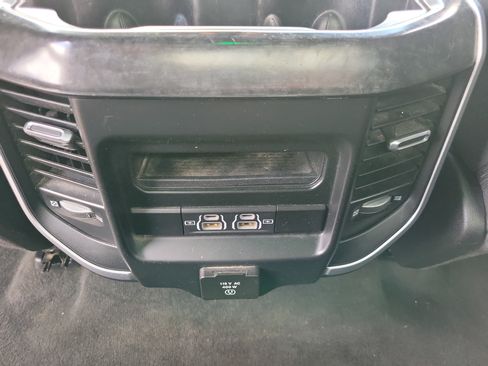 Used 2022 RAM 1500 Big Horn AWD/4WD image 8
