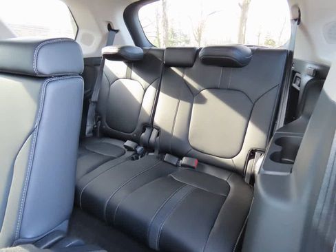 New 2025 Honda Pilot Touring image 15