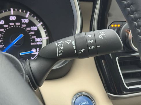 Used 2022 Toyota Highlander XLE image 21