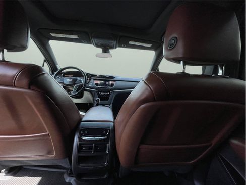 Used 2024 Cadillac XT5 Premium Luxury w/ LPO, Floor Liner Package AWD/4WD image 16