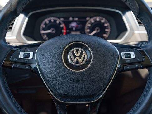 Used 2019 Volkswagen Tiguan SEL FWD image 10