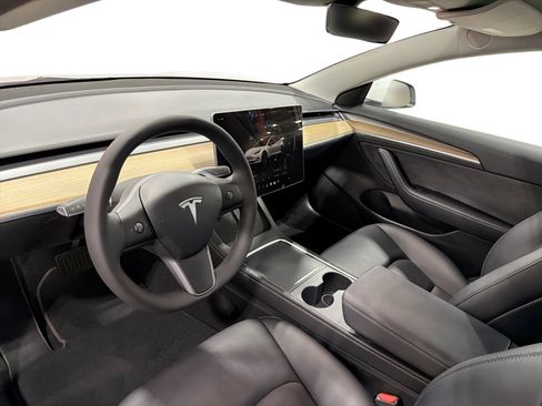 Certified 2023 Tesla Model 3 Long Range AWD/4WD image 9