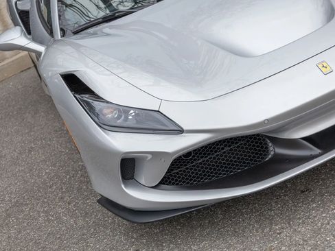 Used 2022 Ferrari F8 Tributo image 19