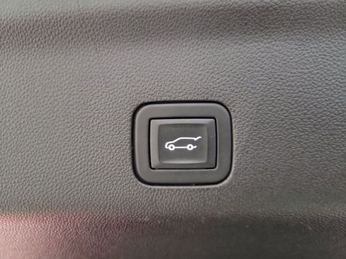 Certified 2025 GMC Yukon XL AT4 w/ AT4 Premium Plus Package image 23