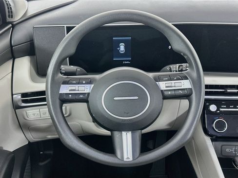 Used 2026 Hyundai Tucson SEL FWD image 18