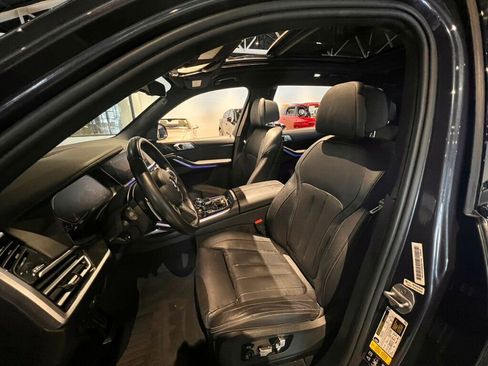 Used 2020 BMW X7 xDrive40i w/ M Sport Package image 16